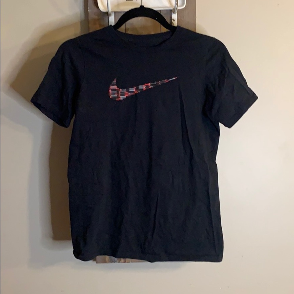 Nike tee
